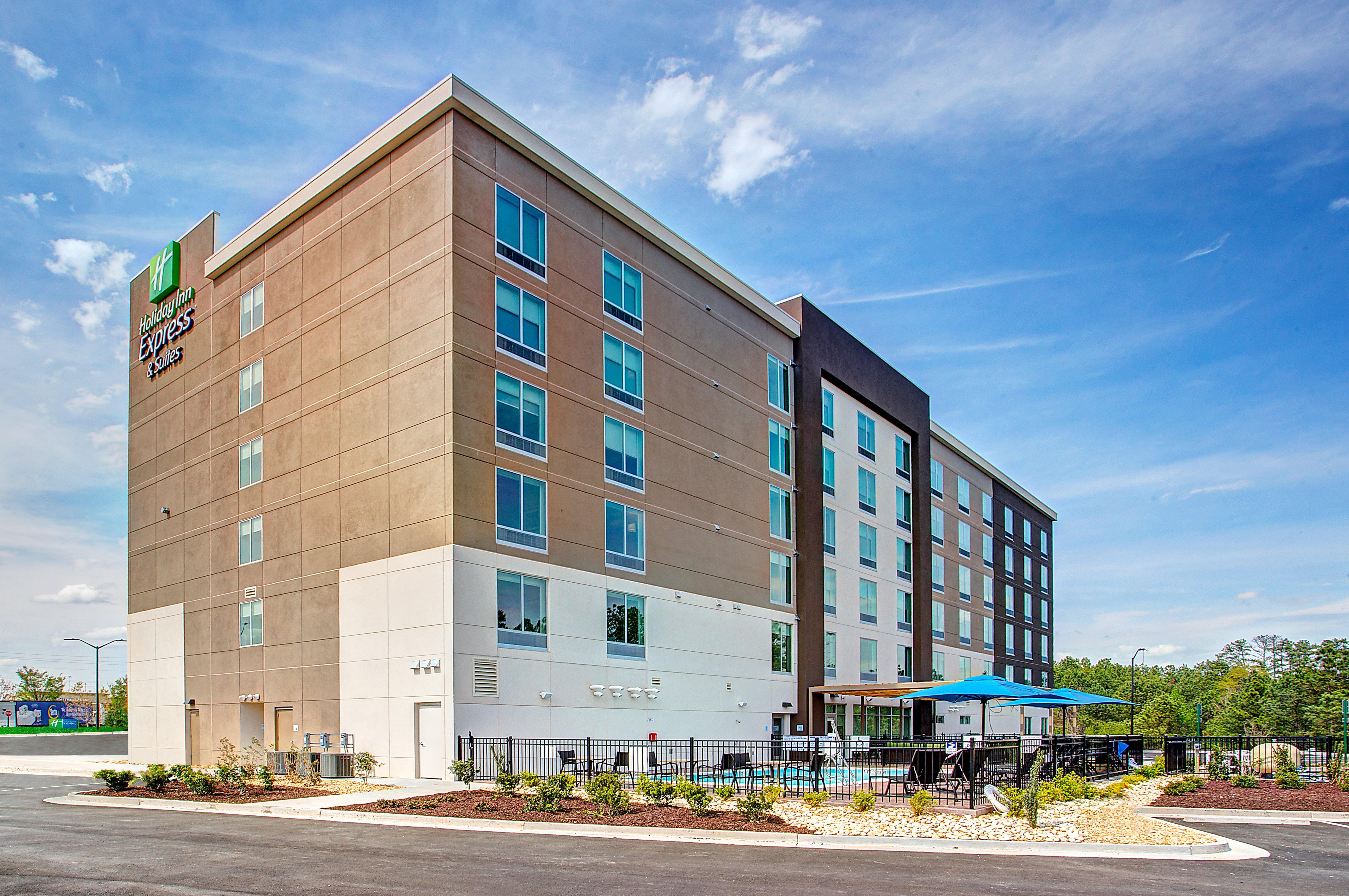 Holiday Inn Express & Suites Covington, An Ihg Hotel Exterior foto